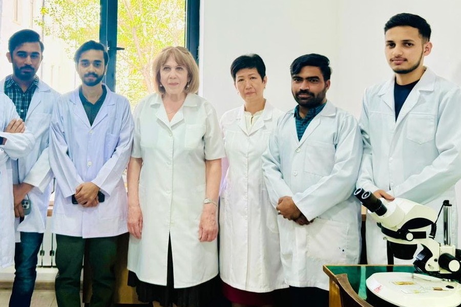 Экскурсия для студентов  2 курса в лабораторию Гельминтологии