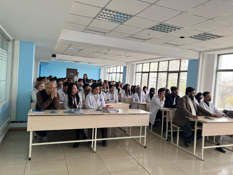 Meeting of students and teachers with specialists of BTU FOMS